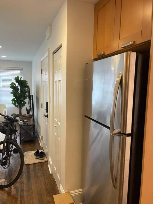 Apartment By The Chicago