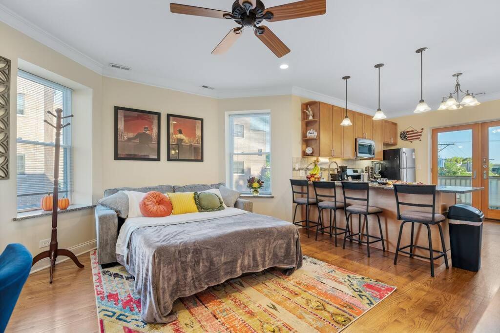 New! 1 Garage Spot Included! Near Brown Line! North Center/st. Ben's Location!