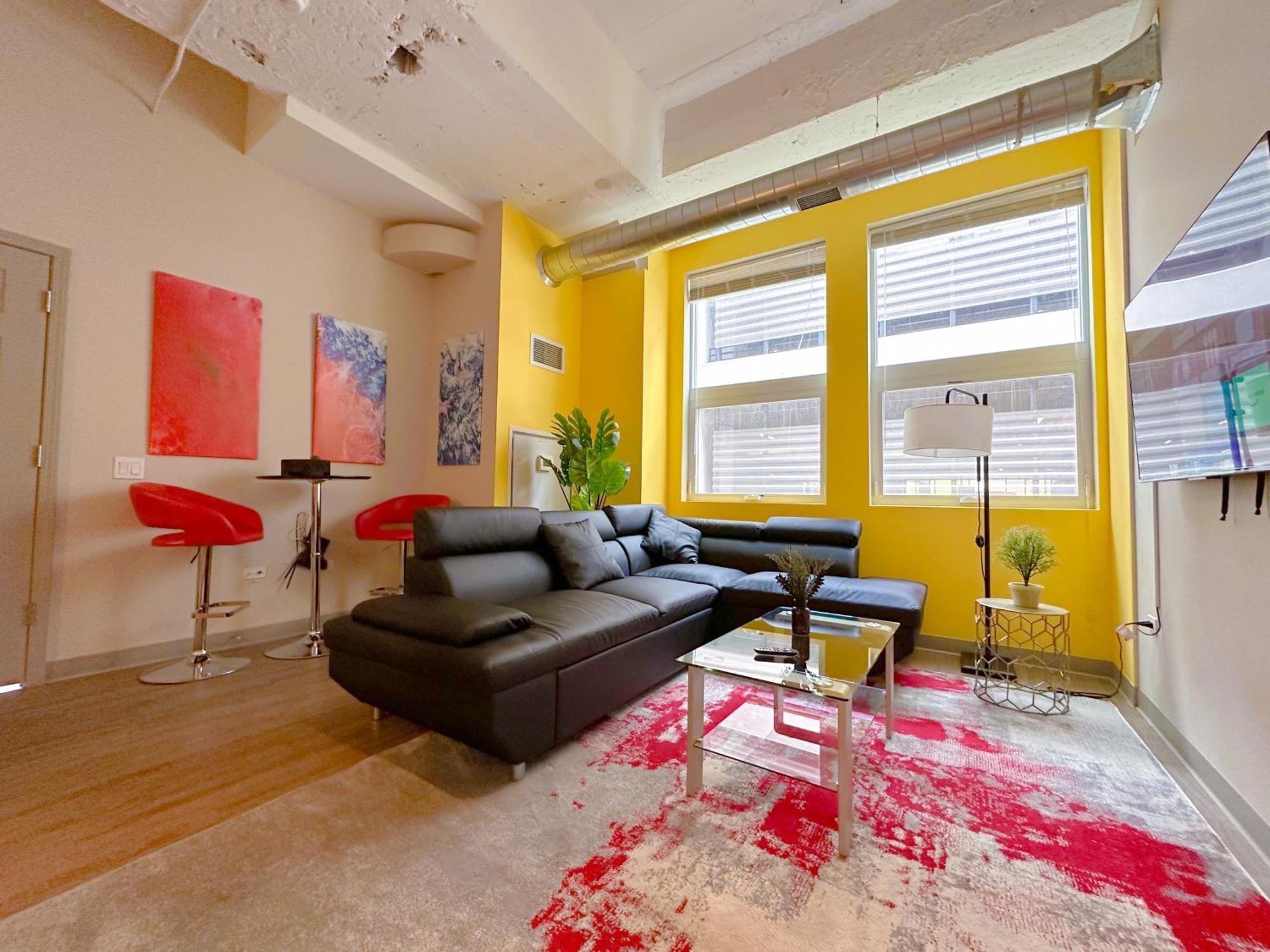 Mccormick 2br/2ba King Beds With Gym And Optional Parking For Up To 6 Guests