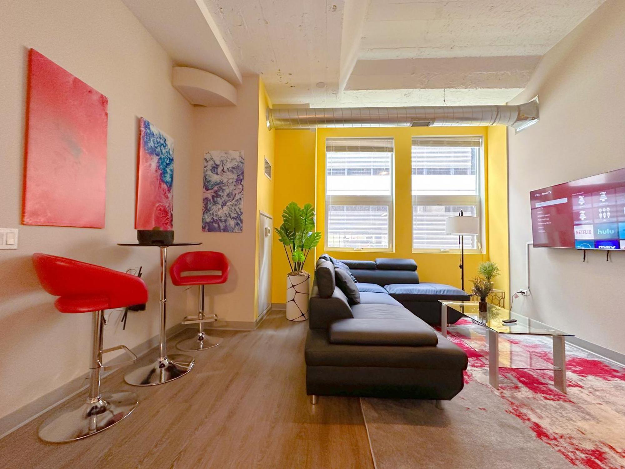 Apartment Mccormick 2br/2ba King Beds With Gym And Optional Parking For Up To 6 Guests Chicago