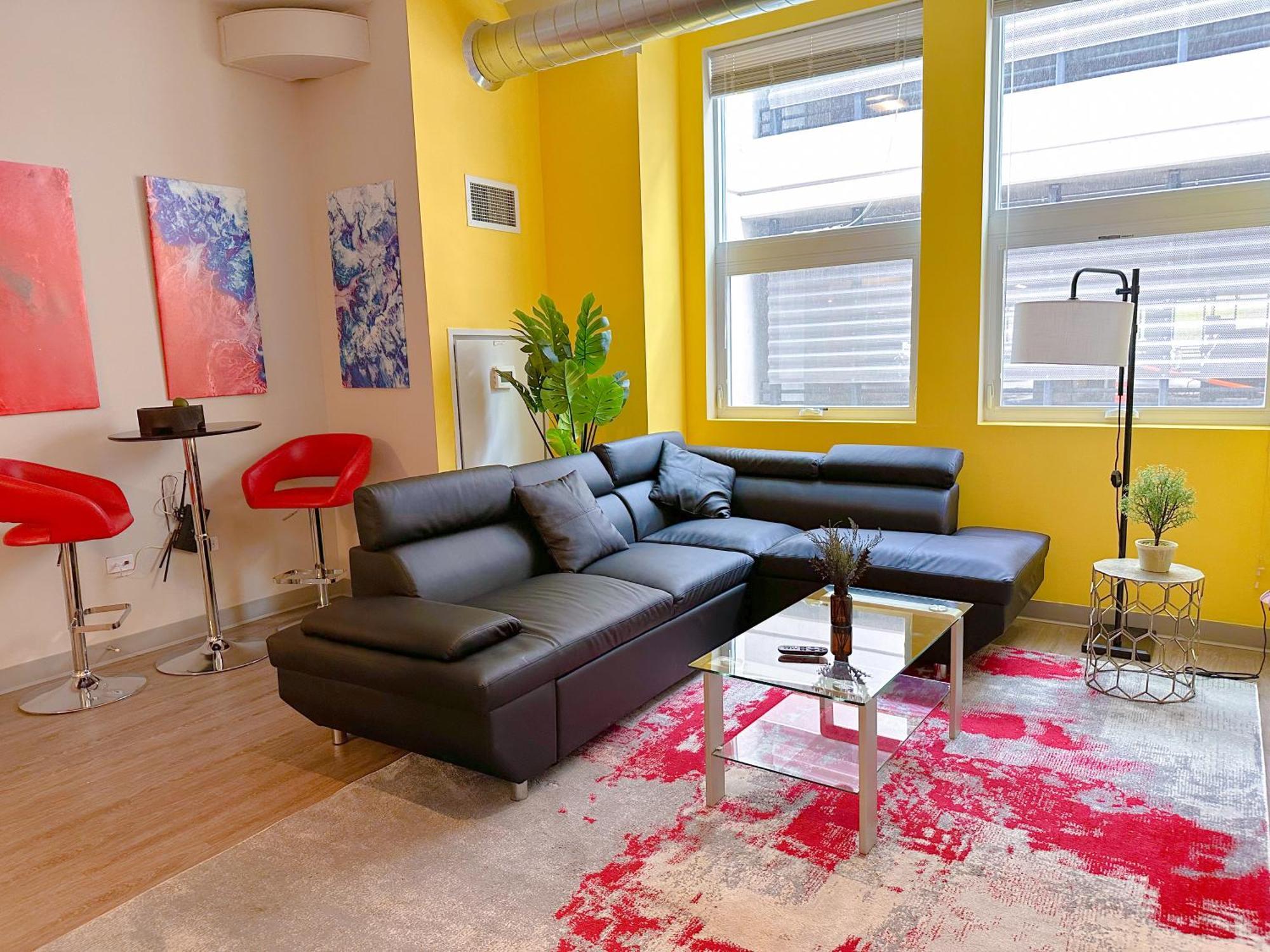Mccormick 2br/2ba King Beds With Gym And Optional Parking For Up To 6 Guests