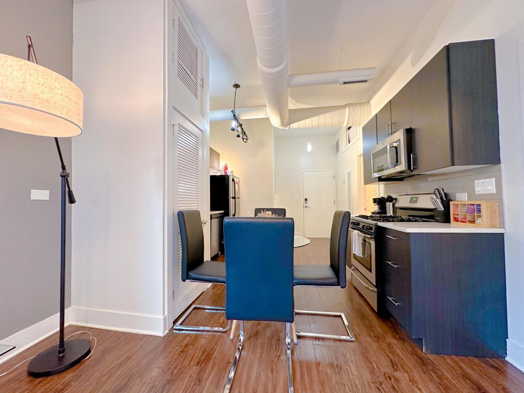 Cozy 420-friendly 3br Retreat Near Mccormick Place, Grant Park And Soldier Field Apartment Chicago