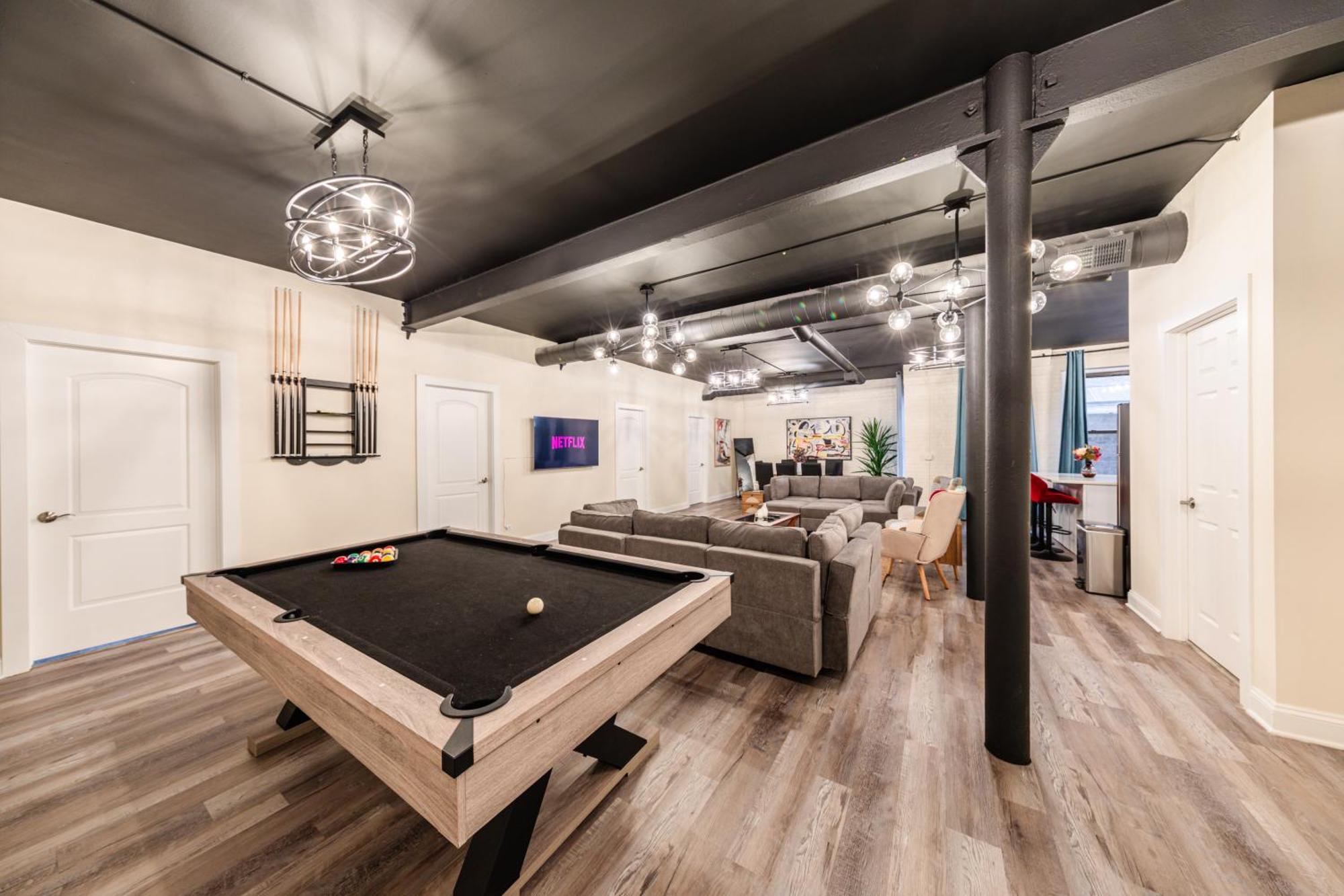 Mccormick Place 5 Bed Family Unit With Pool Table And Optional Parking Apartamento Chicago