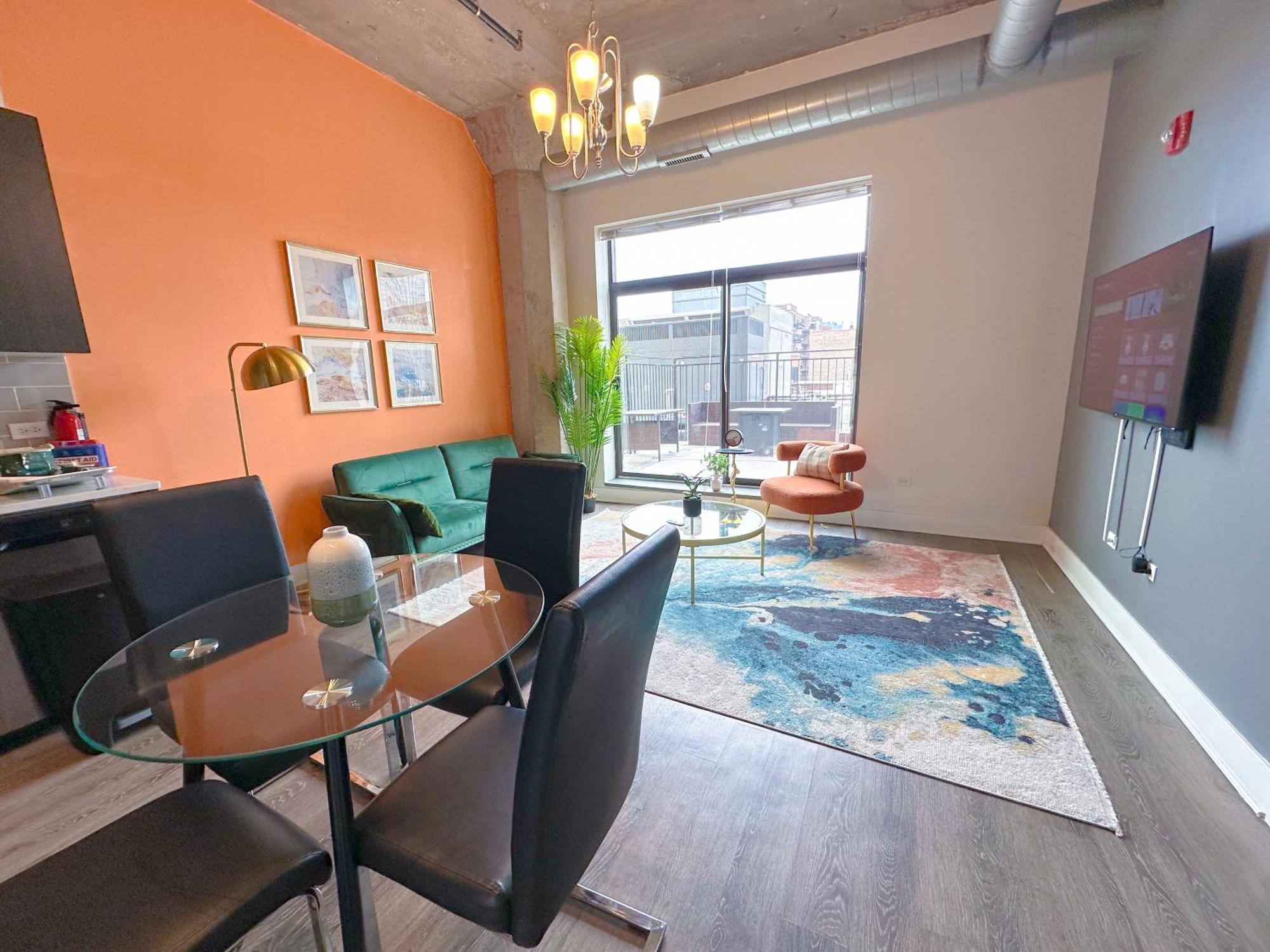 Apartment Mccormick Patio Skyline Unit For Up To 6 Guests With Optional Parking
