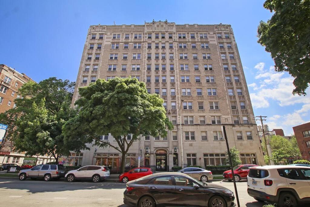 Sleek & Spacious 3br - Hyde Park 1004 Chicago