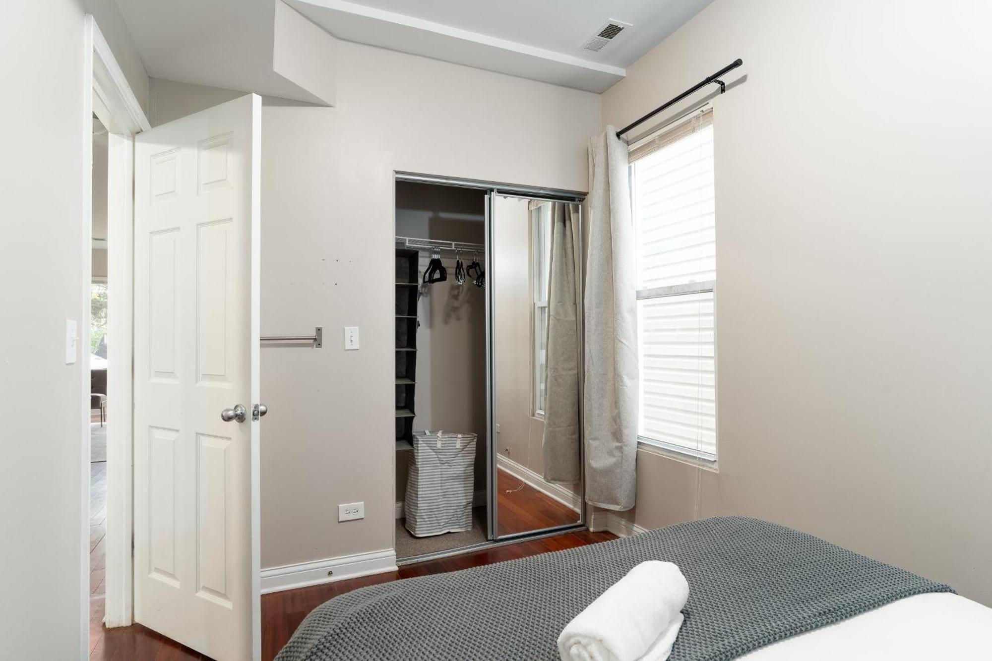 Flexhome Avondale 2br W1 With Parking Apartment