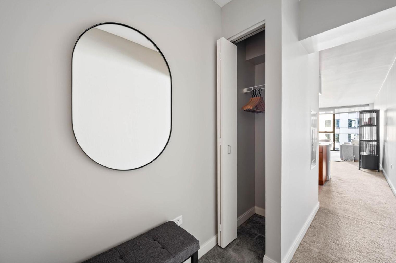Loop 1br W Gym Pool Lounge 1 Block From L Chi-695 Apartment