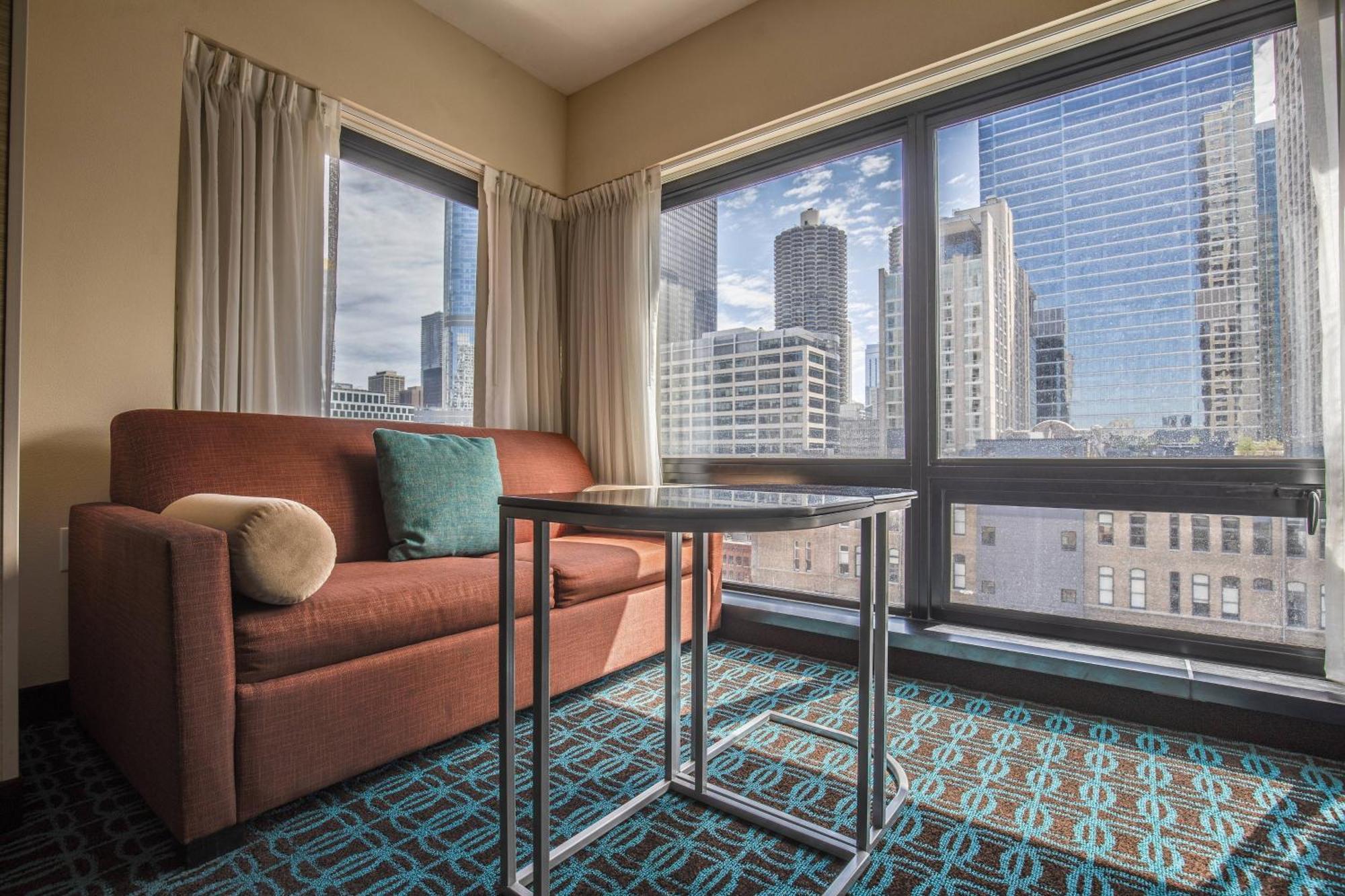 Hotel Fairfield And Downtown-river North Chicago