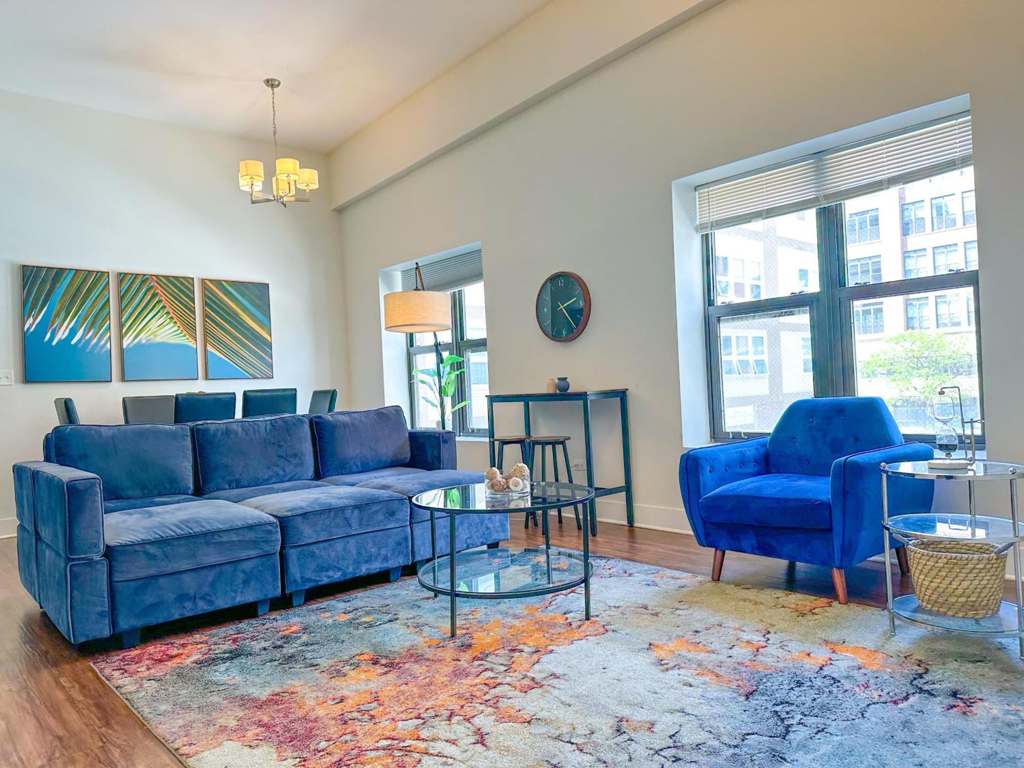 Mccormick Place 420 Friendly 3b/2b With Optional Parking For Up To 8 Guests *