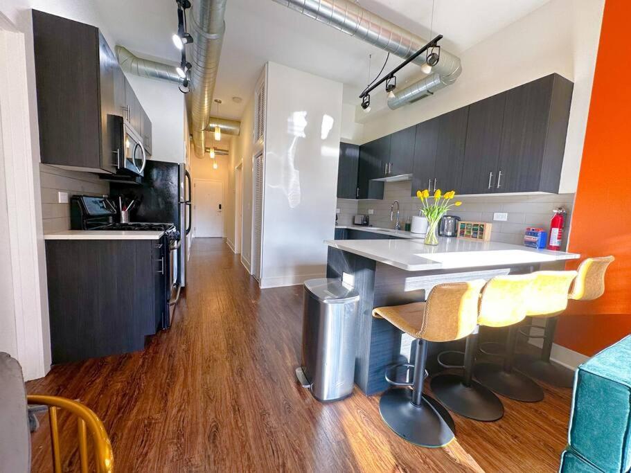 Mccormick 3bd-2ba With Optional Parking On State Street *