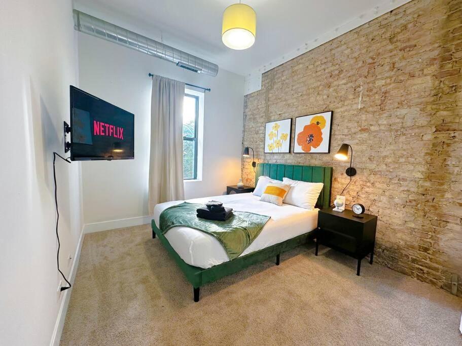 Mccormick 3bd-2ba With Optional Parking On State Street