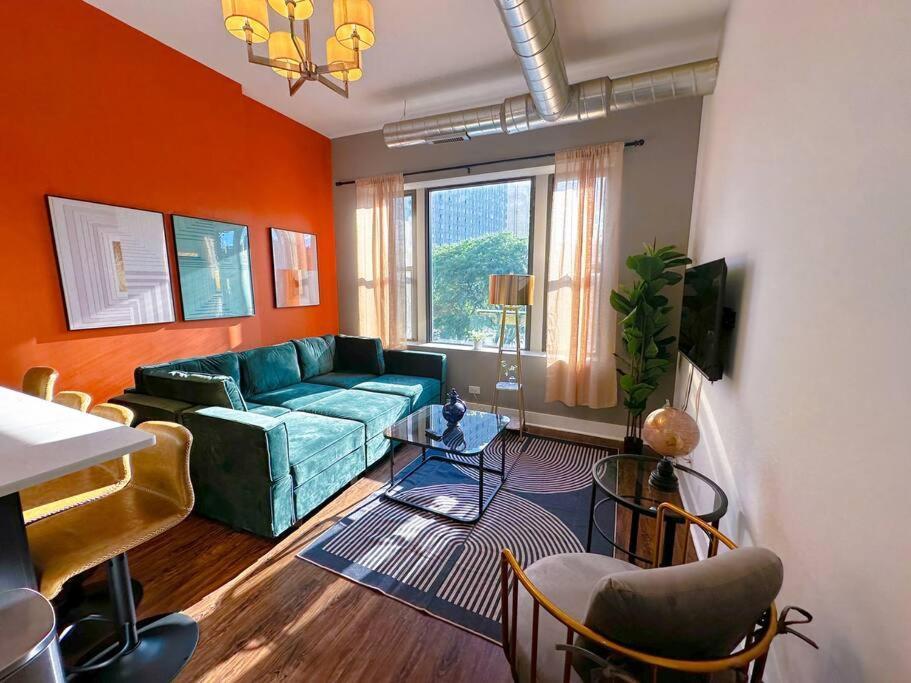 Mccormick 3bd-2ba With Optional Parking On State Street