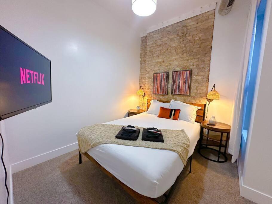 Mccormick 3bd-2ba With Optional Parking On State Street Apartment
