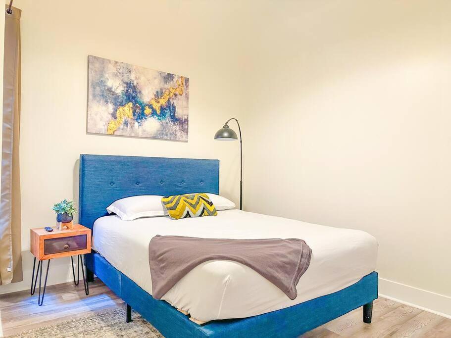 Mccormick 3bedroom And 2bath With Optional Parking - State St Chicago