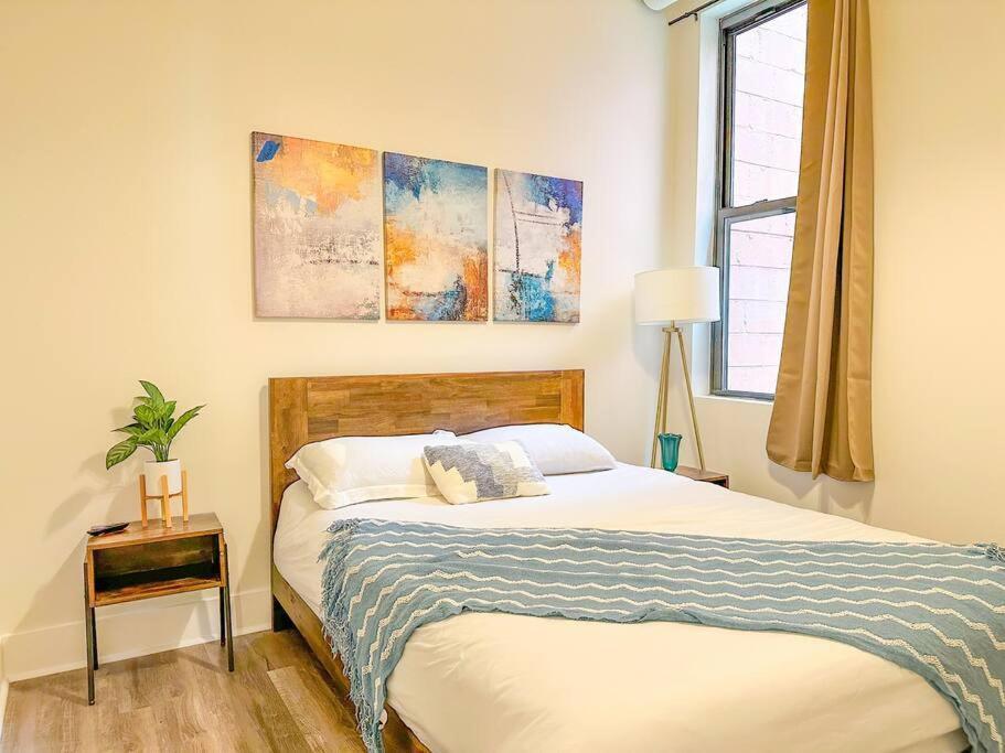 Apartment Mccormick 3bedroom And 2bath With Optional Parking - State St Chicago