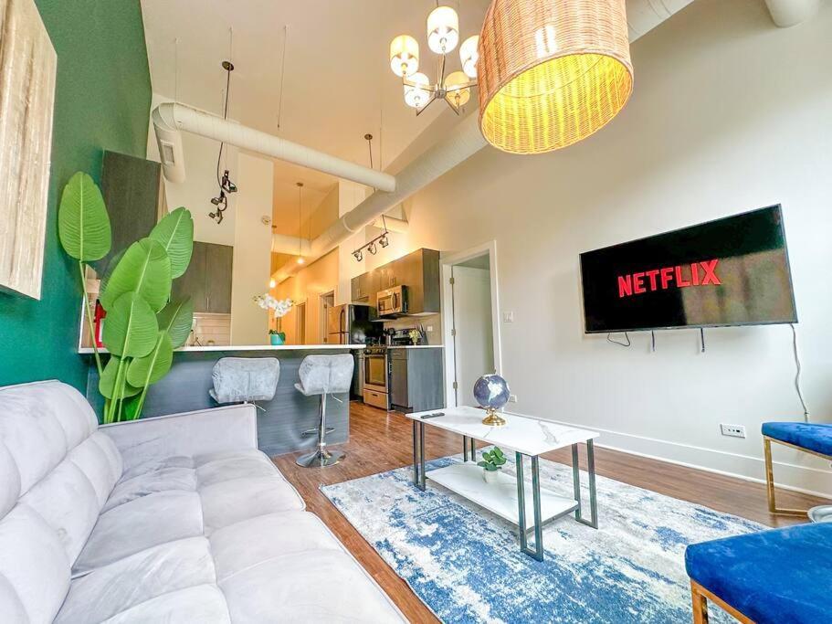 Mccormick 3bedroom And 2bath With Optional Parking - State St Apartment