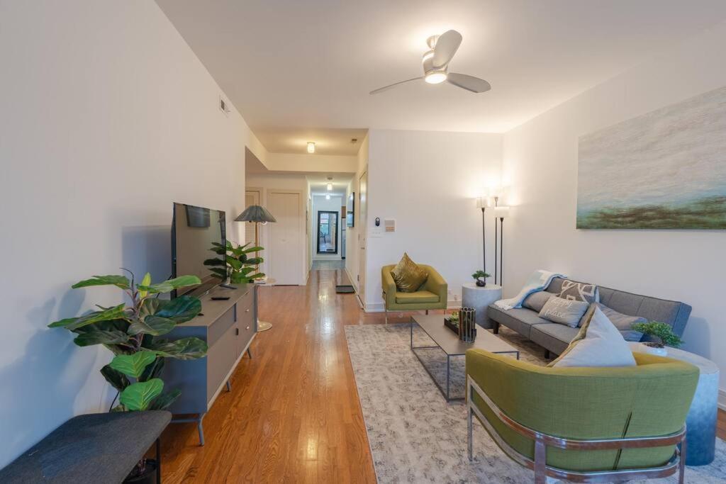 3br Prime Hyde Park Location Near Uchicago And Dining Apartment *