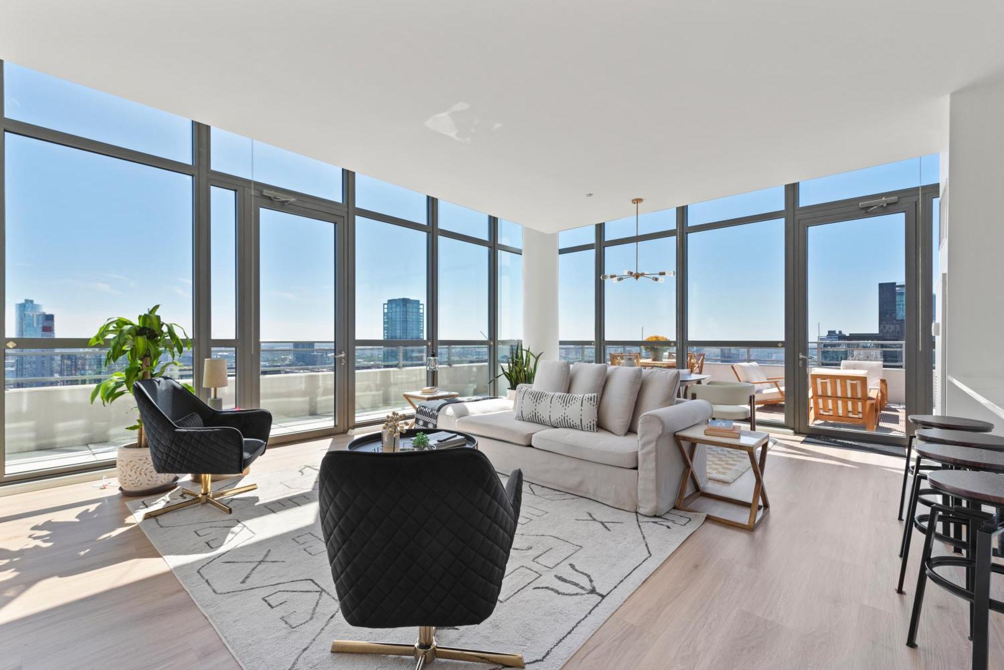 K2 Sky High With Stunning Views In West Loop Chicago