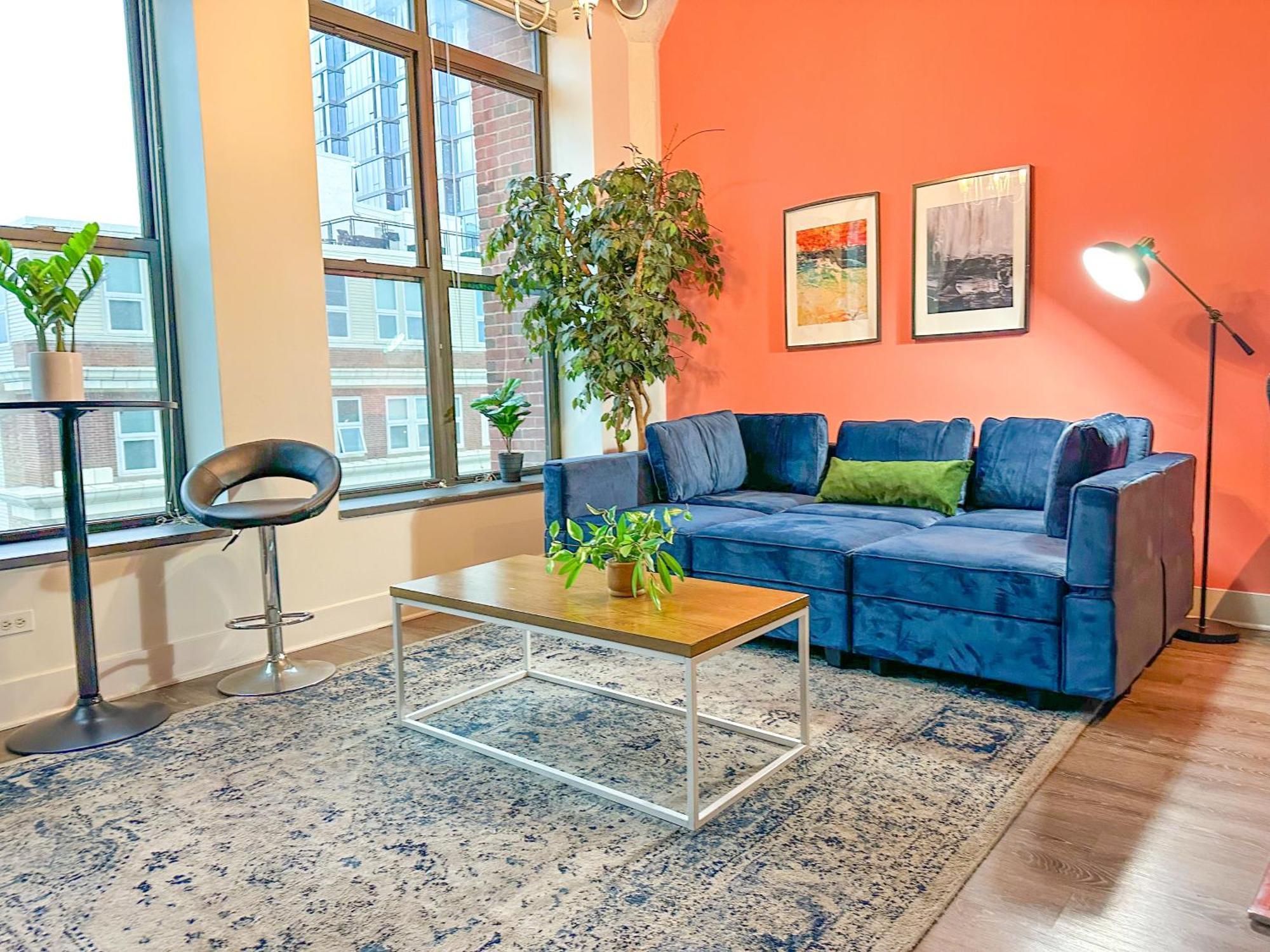 Stylish 2br With Optional Parking & Gym Access Near Lakefront, Shedd Aquarium And Mccormick Center Apartment Chicago