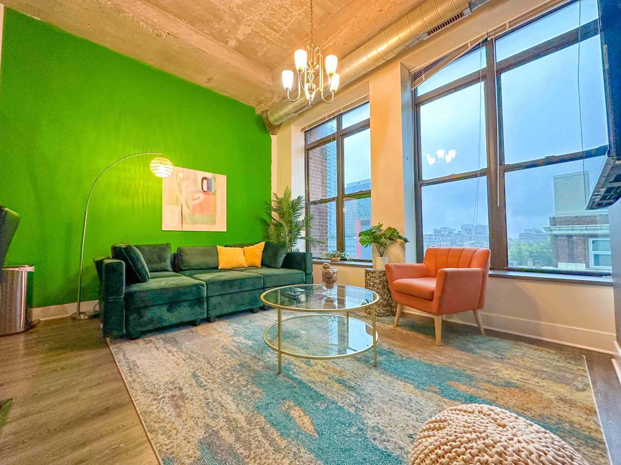 Mccormick 2br-2ba For Up To 8 Guests With Optional Parking & Gym Access Apartment Chicago