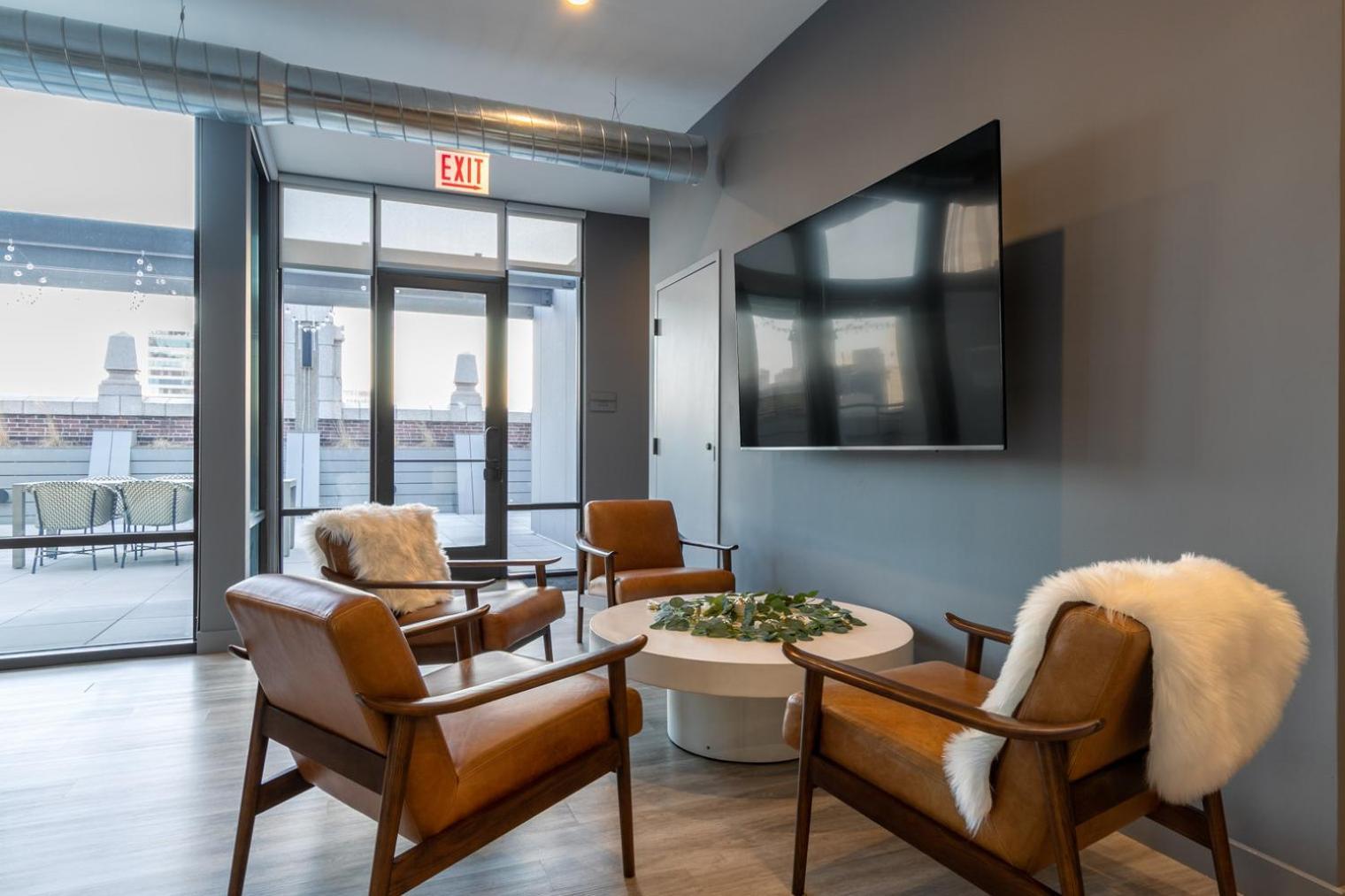 Loop 1br W Fitness Center Nr W Loop The L Chi-194 *