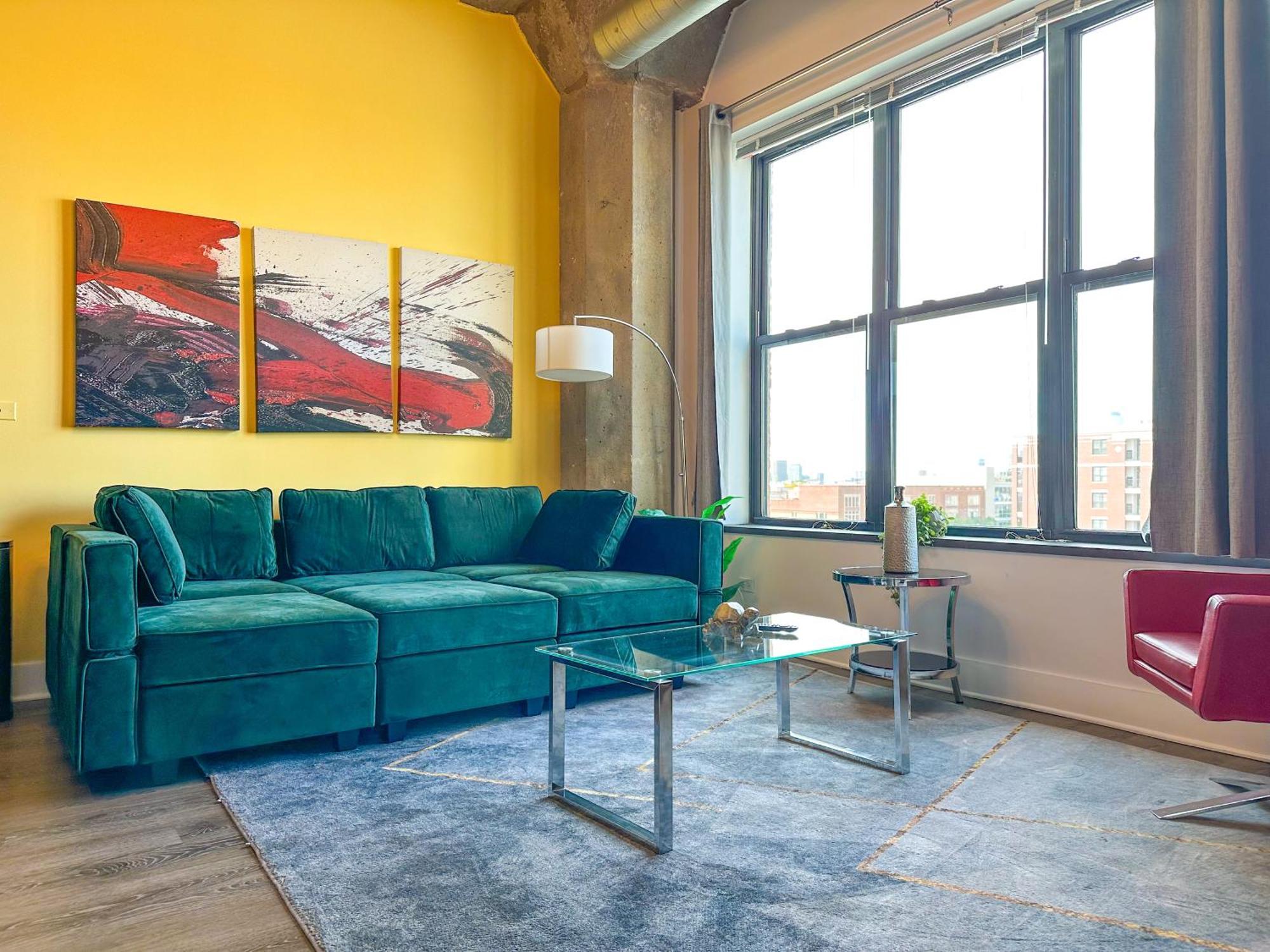 Mccormick 2br-2ba Family Unit For Up To 8 Guests With Skyline View, Optional Parking & Gym Access * Chicago