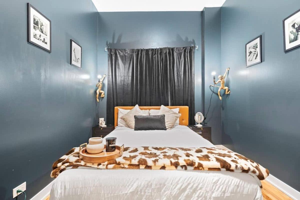 2 Bd 2 Ba Bucktown Safari Flat Chicago