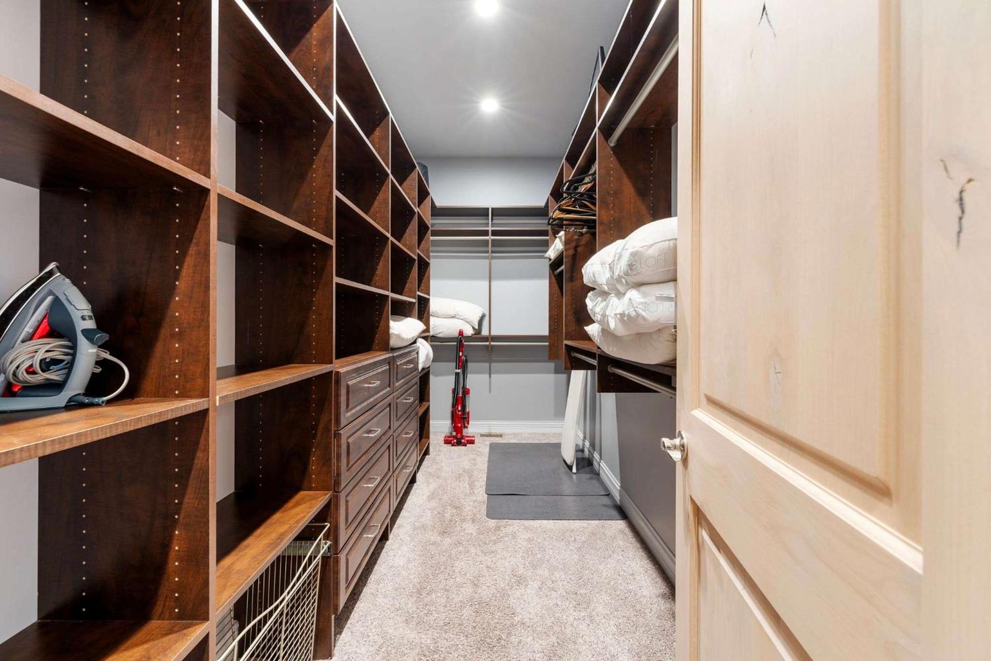 Mid-century Gem By United Center Holiday home