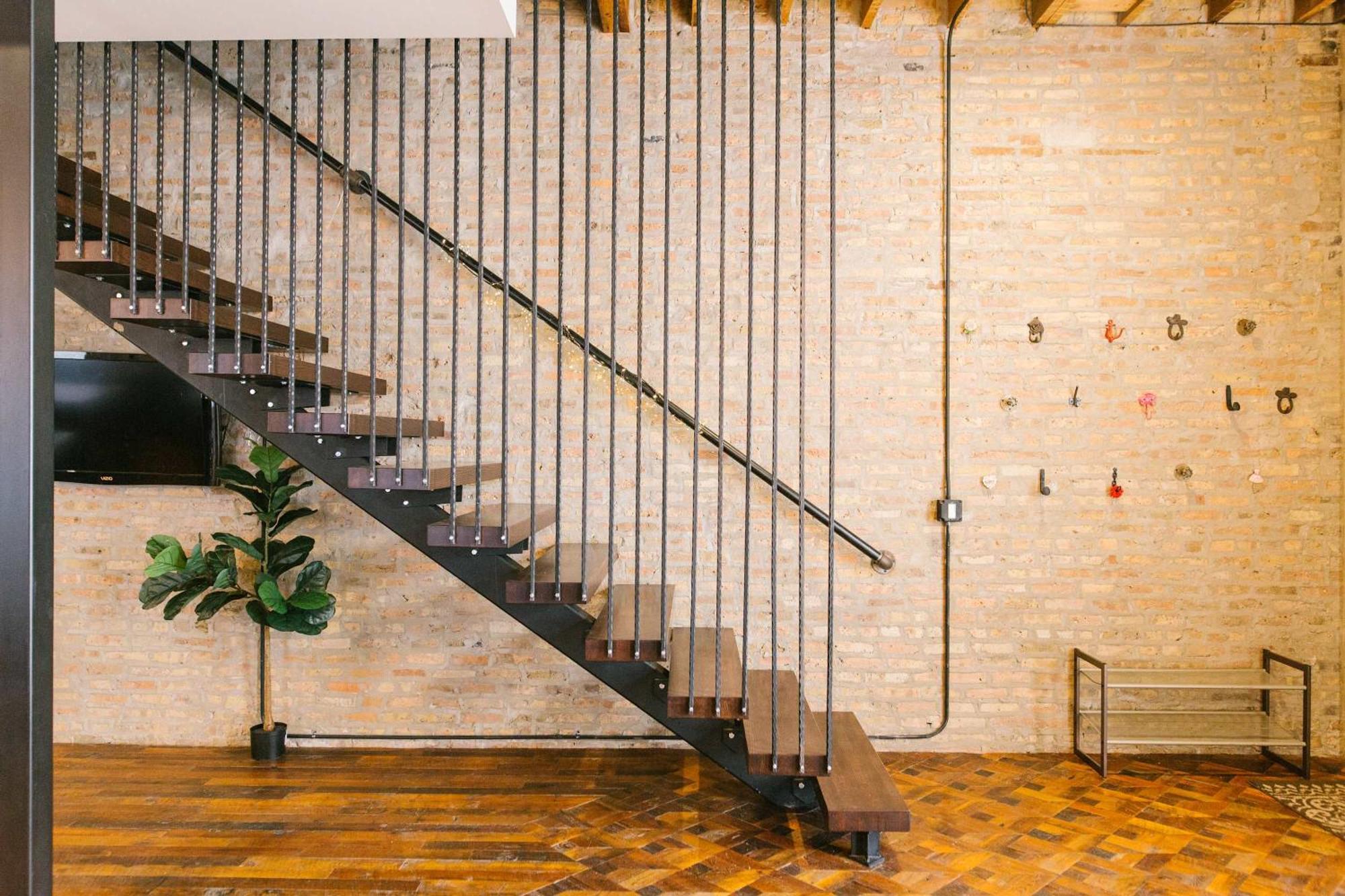 Mid-century Gem By United Center Holiday home Chicago