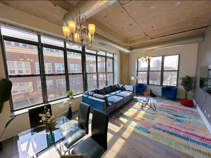 Apartment Mccormick Place: Spacious 3br Family Haven *