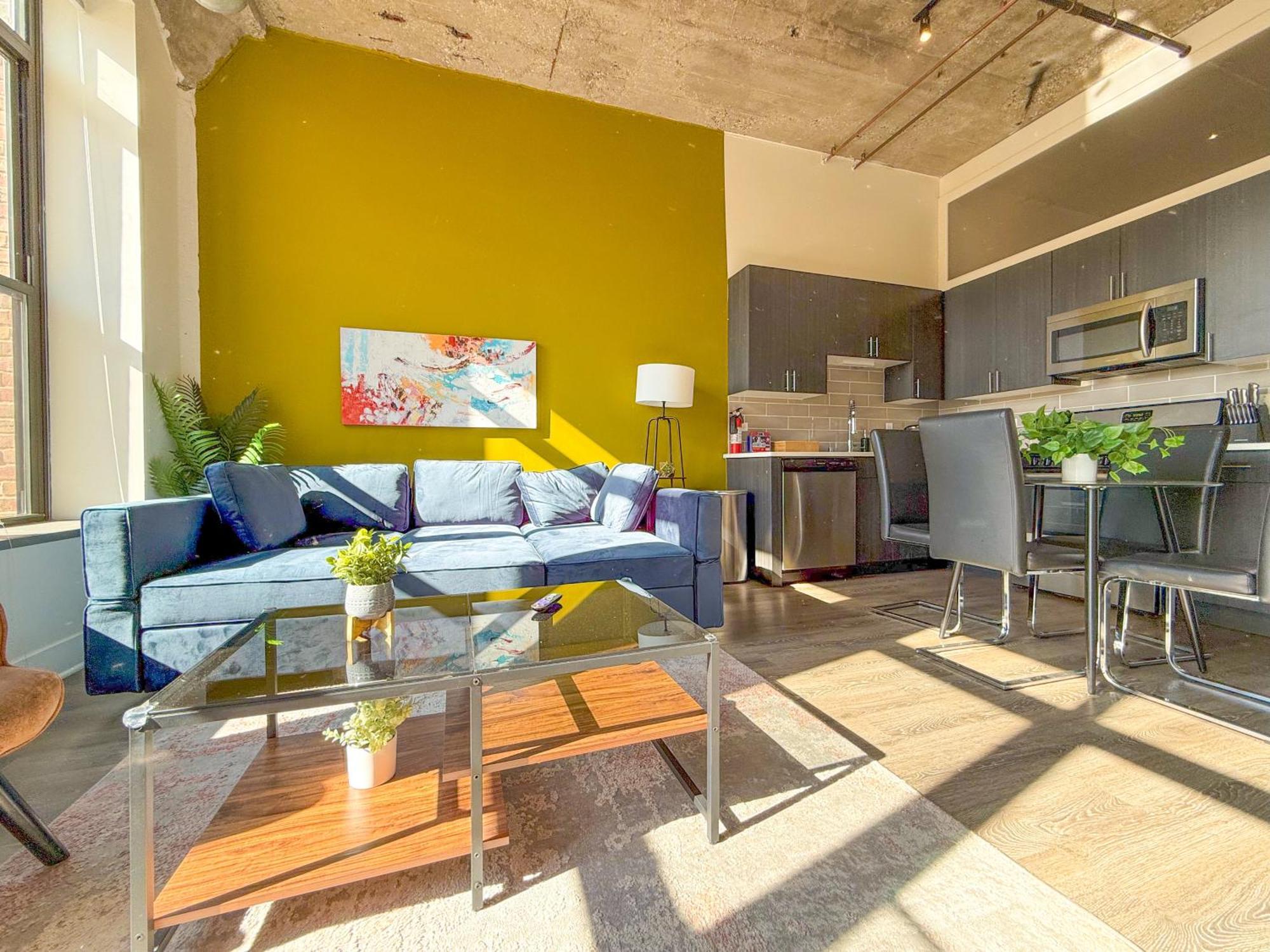Mccormick Place 2br Stylish With Optional Parking And Gym For Up To 8 Guests Near Soldier Field And Grant Park Apartment *