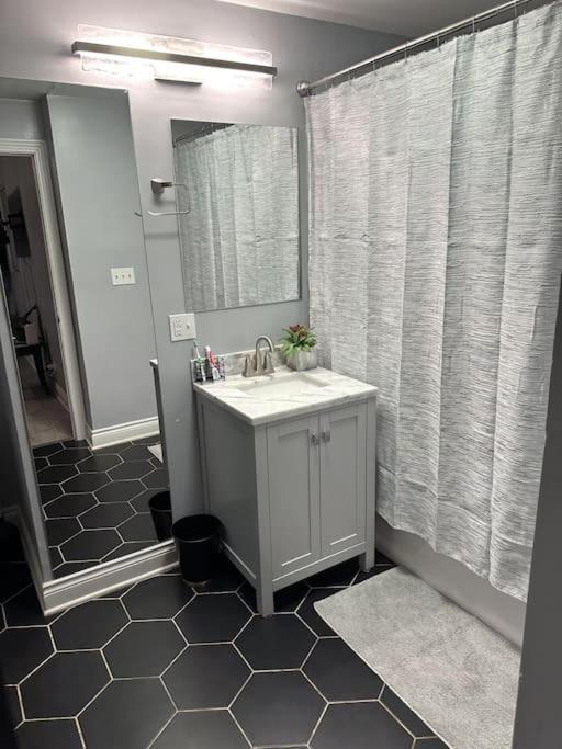 Apartment Experience Elegance At Paramount