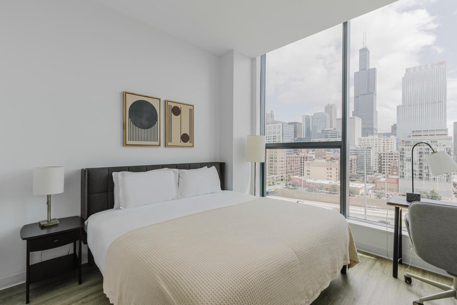 W Loop 2br W Gym Pool In Heart Of Greektown Chi-540 Chicago