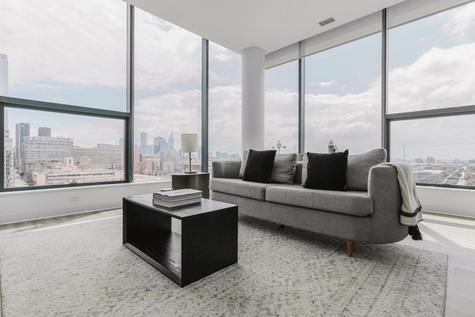 Apartment W Loop 2br W Gym Pool In Heart Of Greektown Chi-540