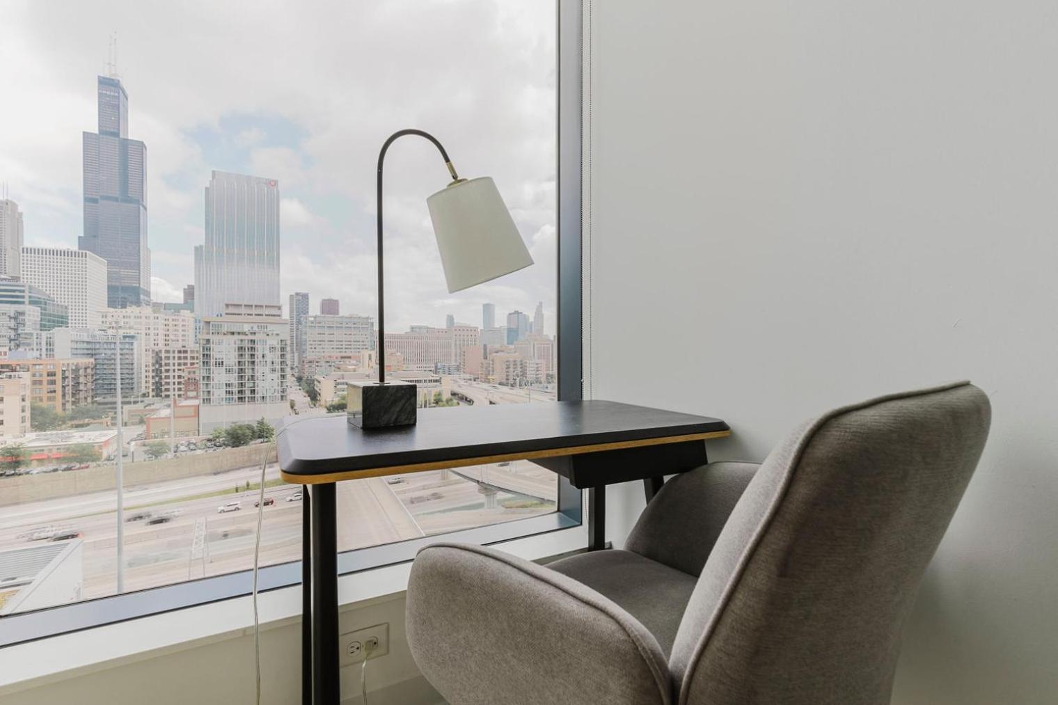 W Loop 2br W Gym Pool In Heart Of Greektown Chi-540 Chicago