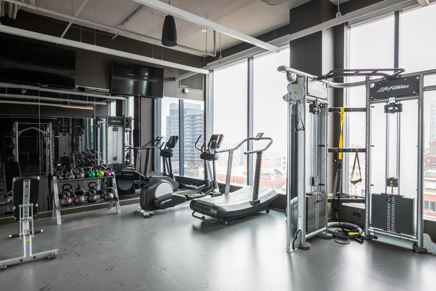 Apartment W Loop W Gym Pool In Heart Of Greektown Chi-532 Chicago