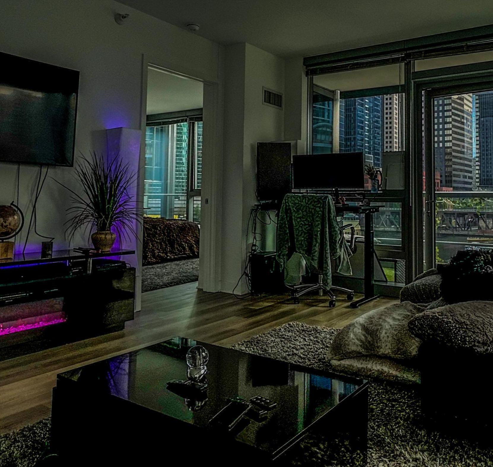 Nvcll Hotel