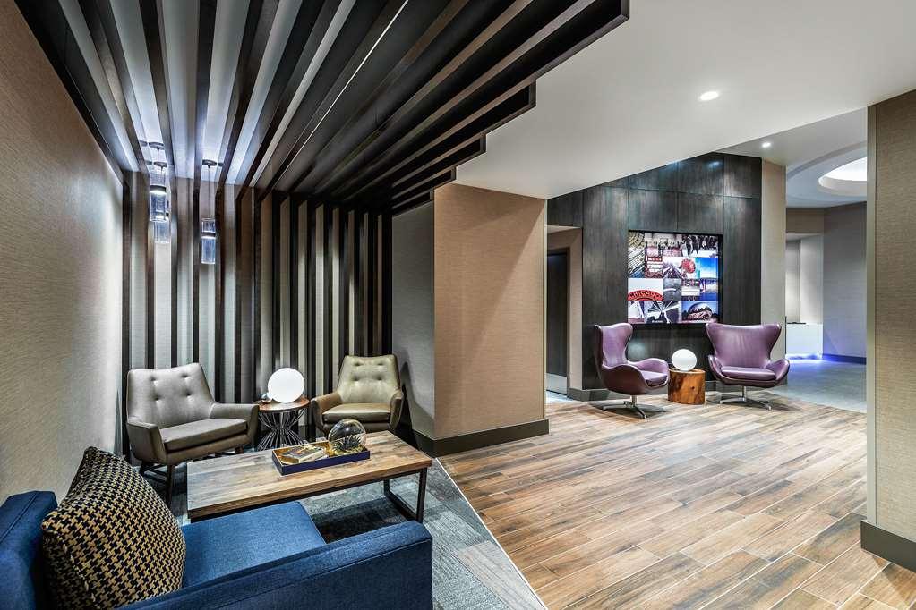 Cambria Loop - Theatre District Hotel