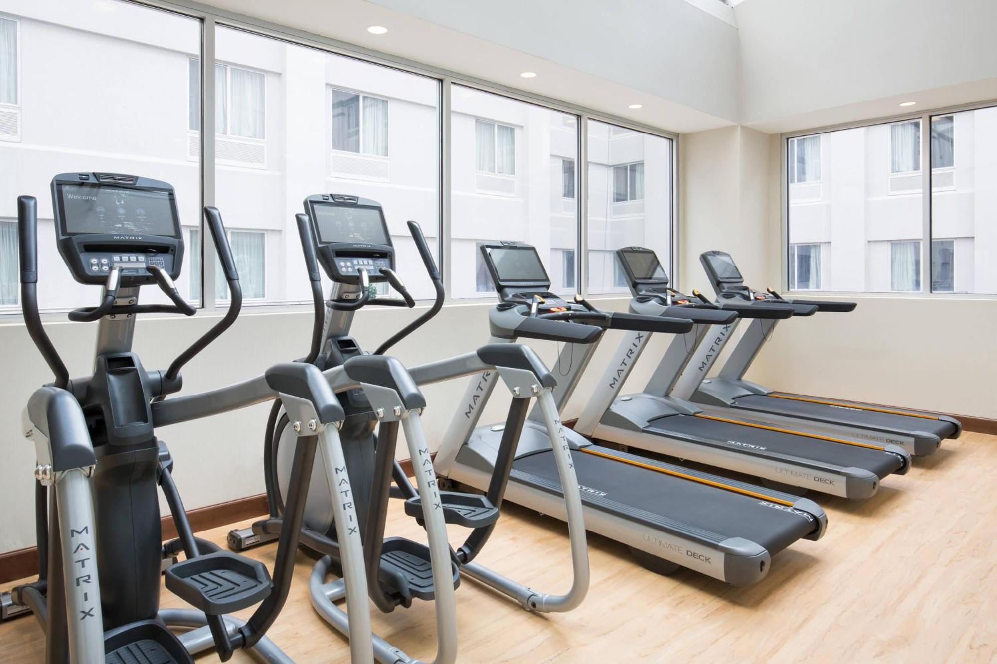 Hotel Ac Downtown 4*