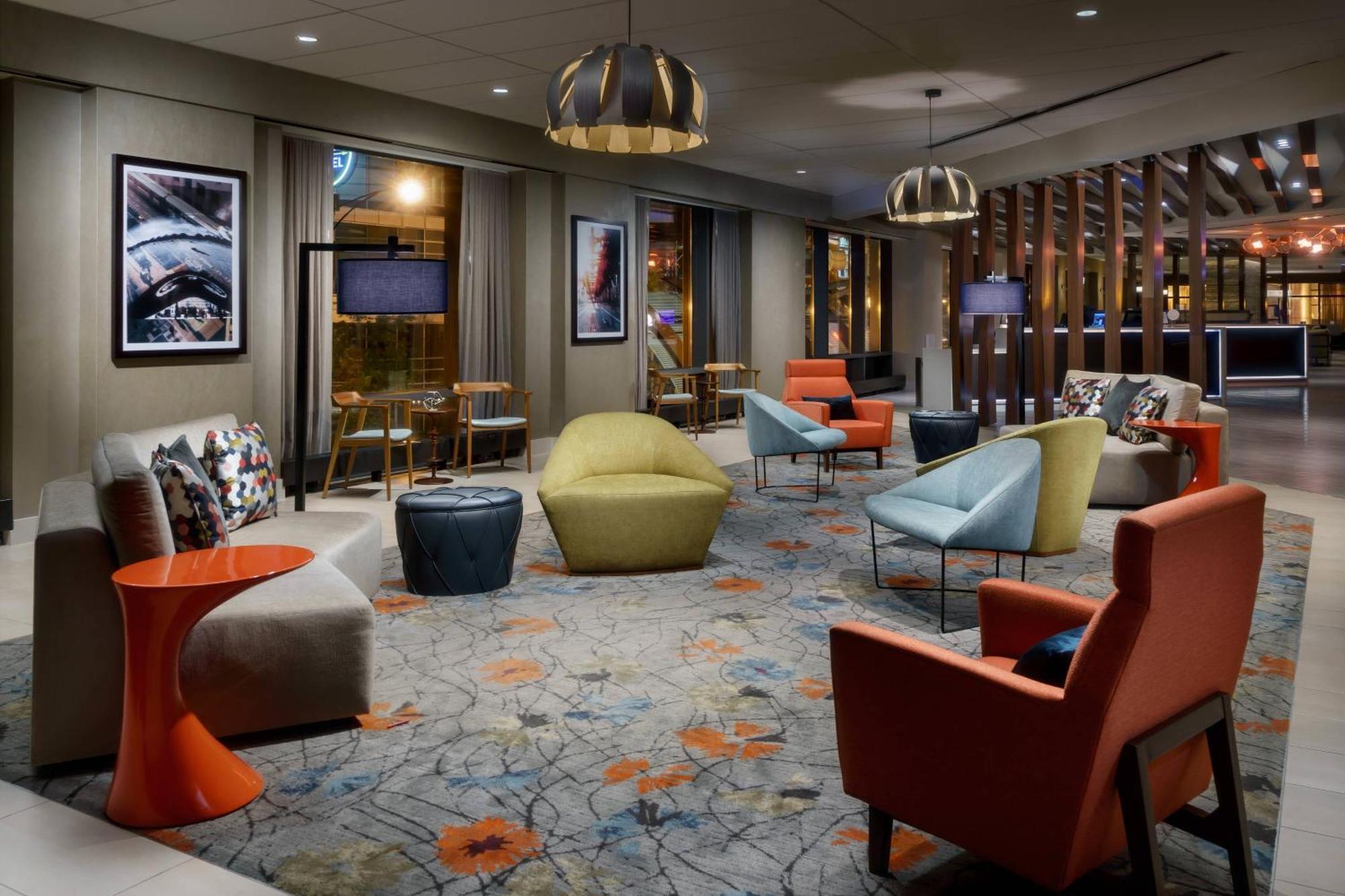 Springhill Downtown/river North 3*