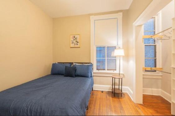 Chic & Cozy 4br In Lakeview Near Wrigley Field Apartment Chicago