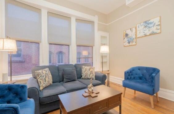 Chic & Cozy 4br In Lakeview Near Wrigley Field Apartment