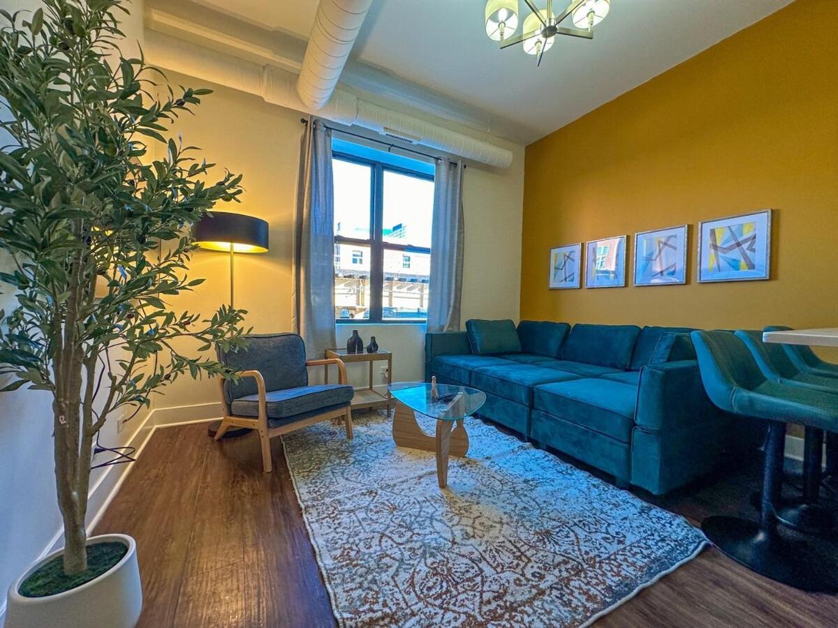 Mccormick 3br&2ba With Optional Parking Apartment