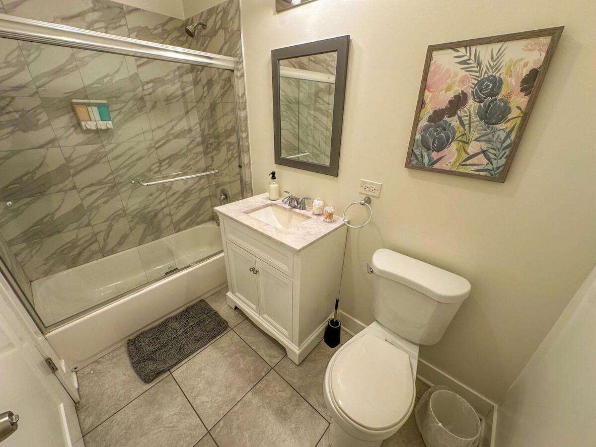 Mccormick 3br&2ba With Optional Parking