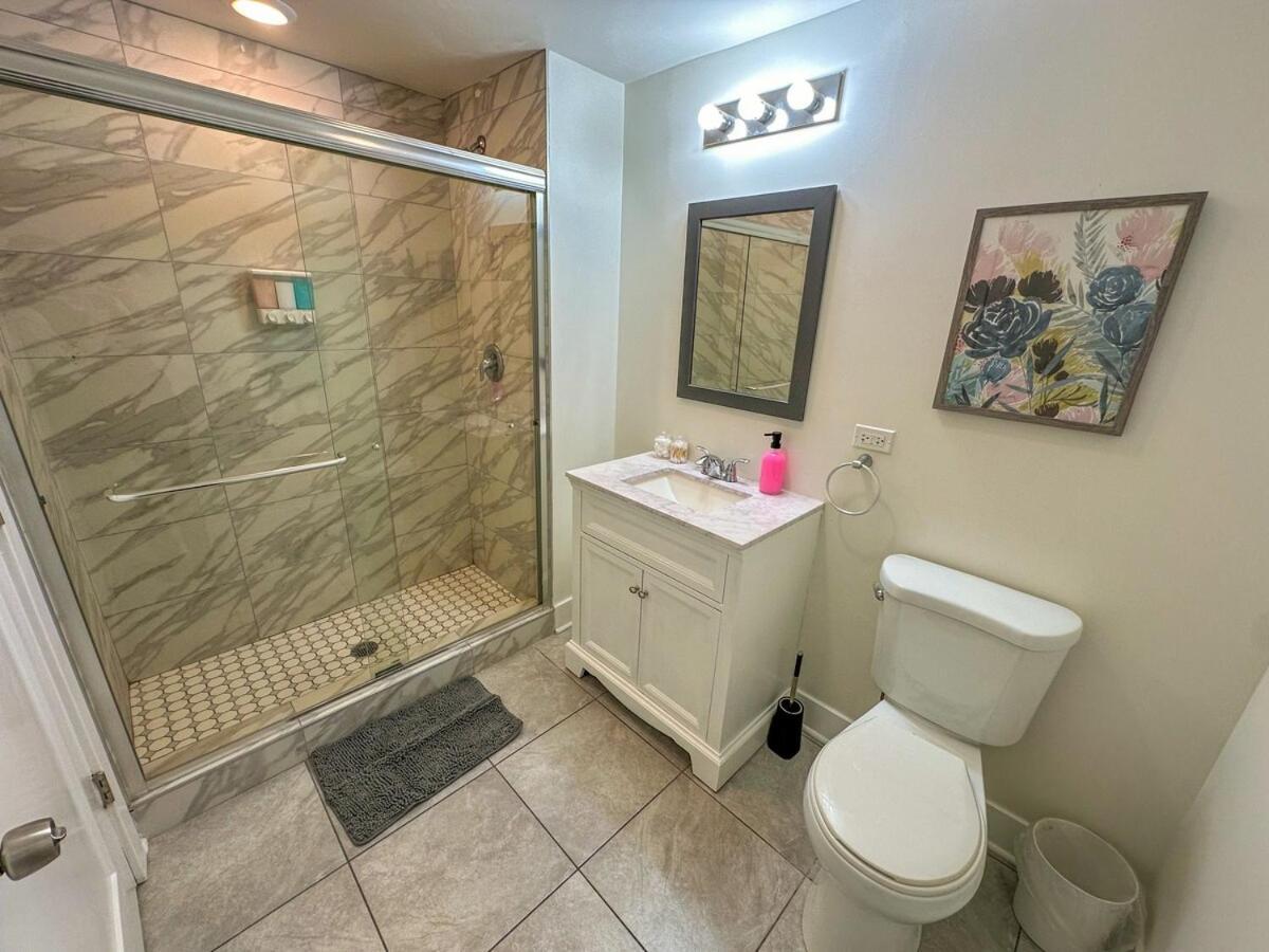Mccormick 3br&2ba With Optional Parking Chicago