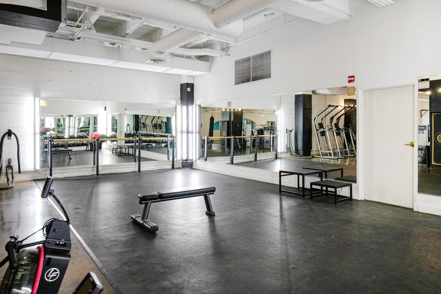 Apartment Uptown 1br W Gym Indoor Pool Nr L Red Line Chi-974 Chicago