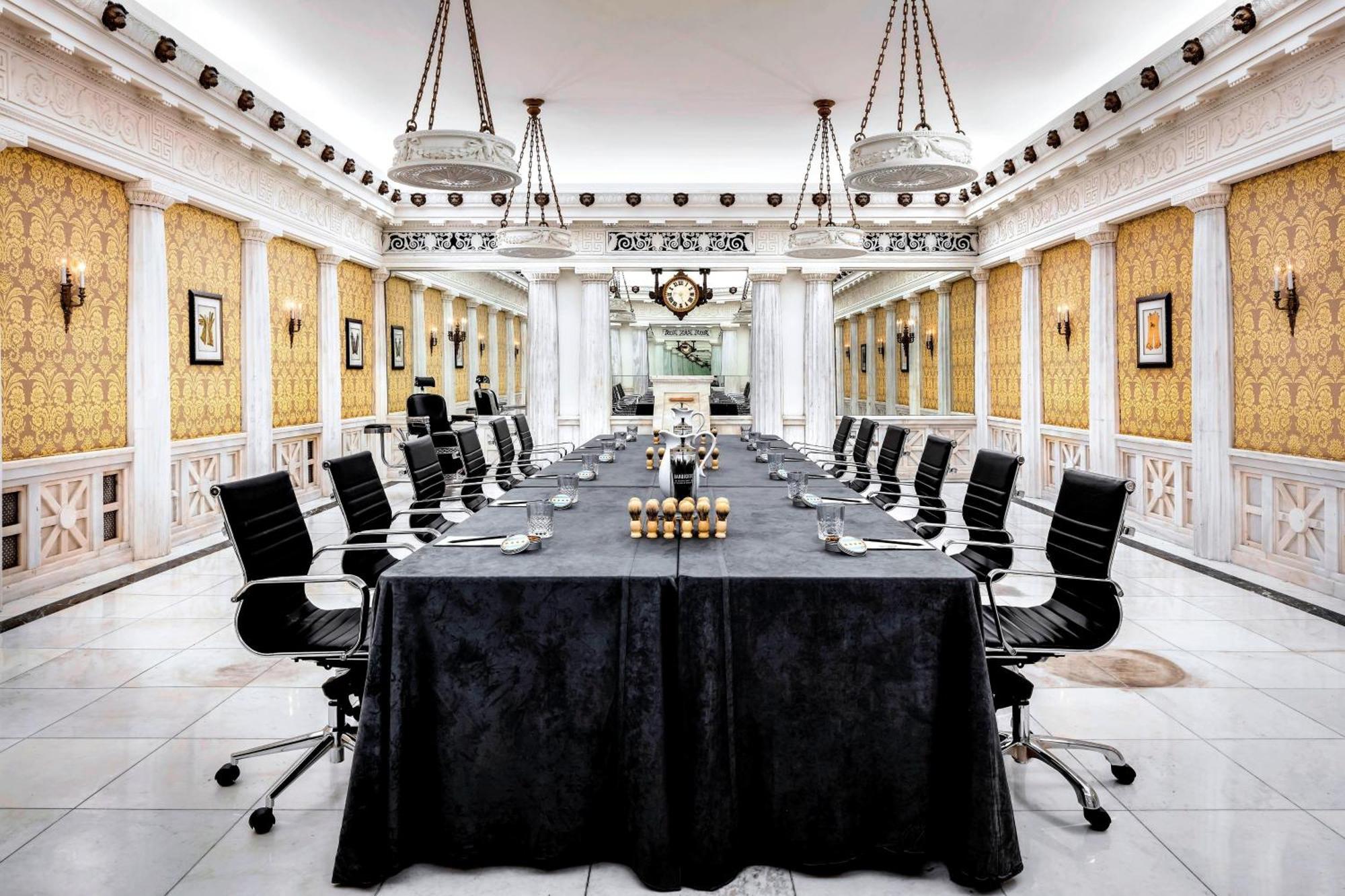 The Blackstone, Autograph Collection 4*
