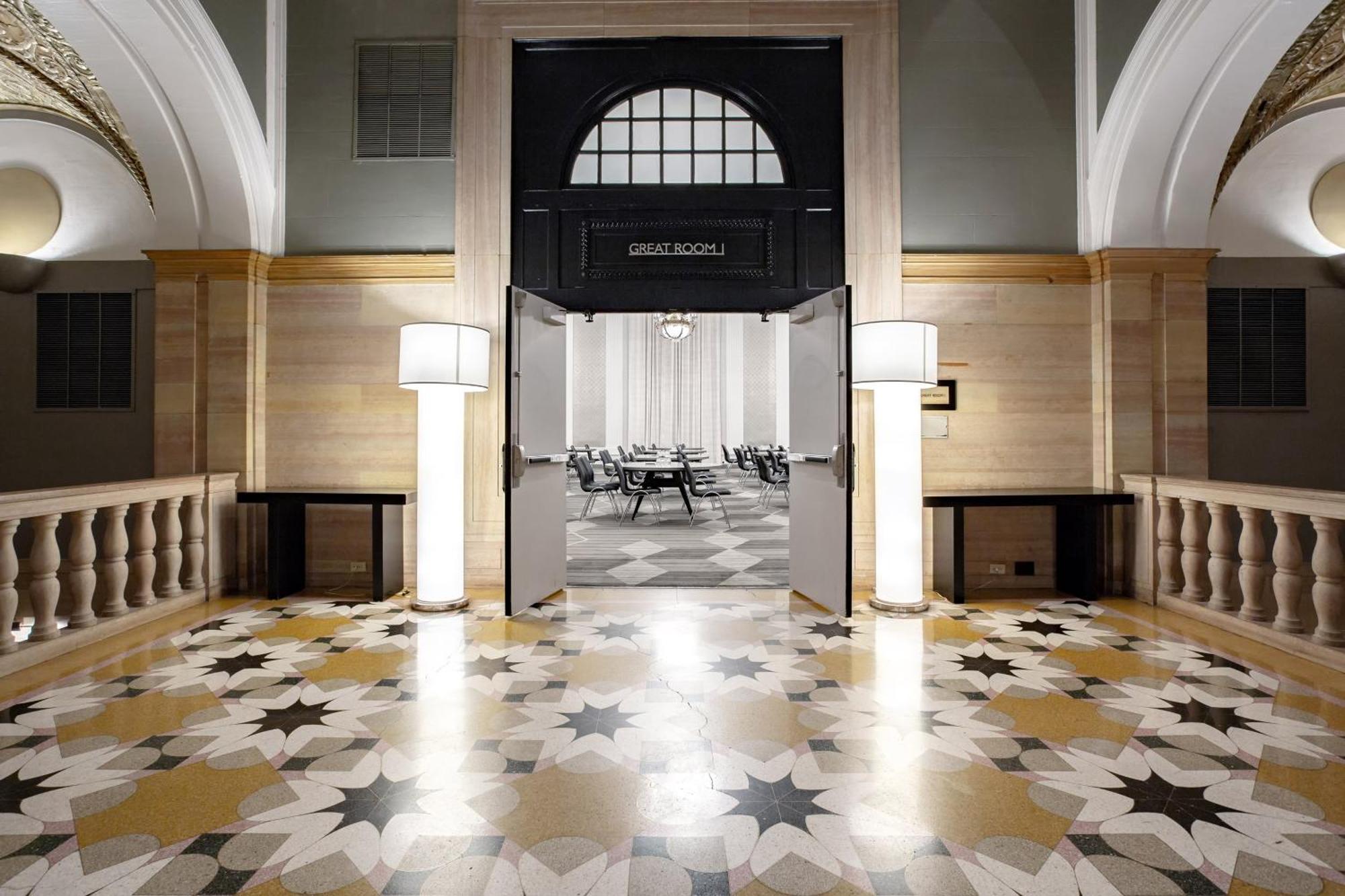 The Midland Hotel, Chicago, A Tribute Portfolio Chicago