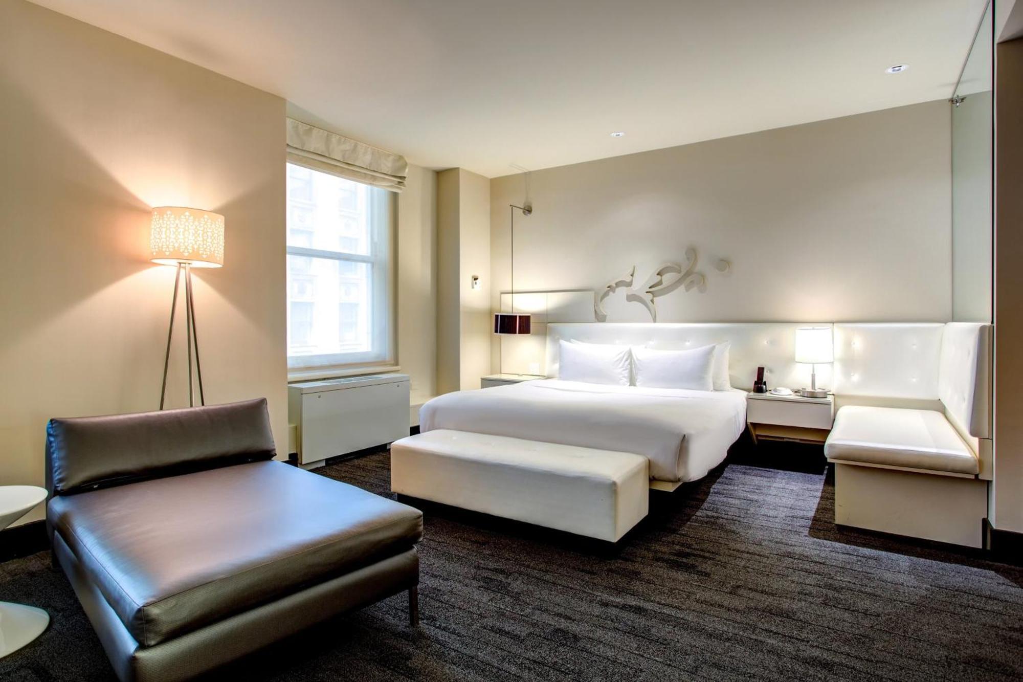 The Midland Hotel, Chicago, A Tribute Portfolio