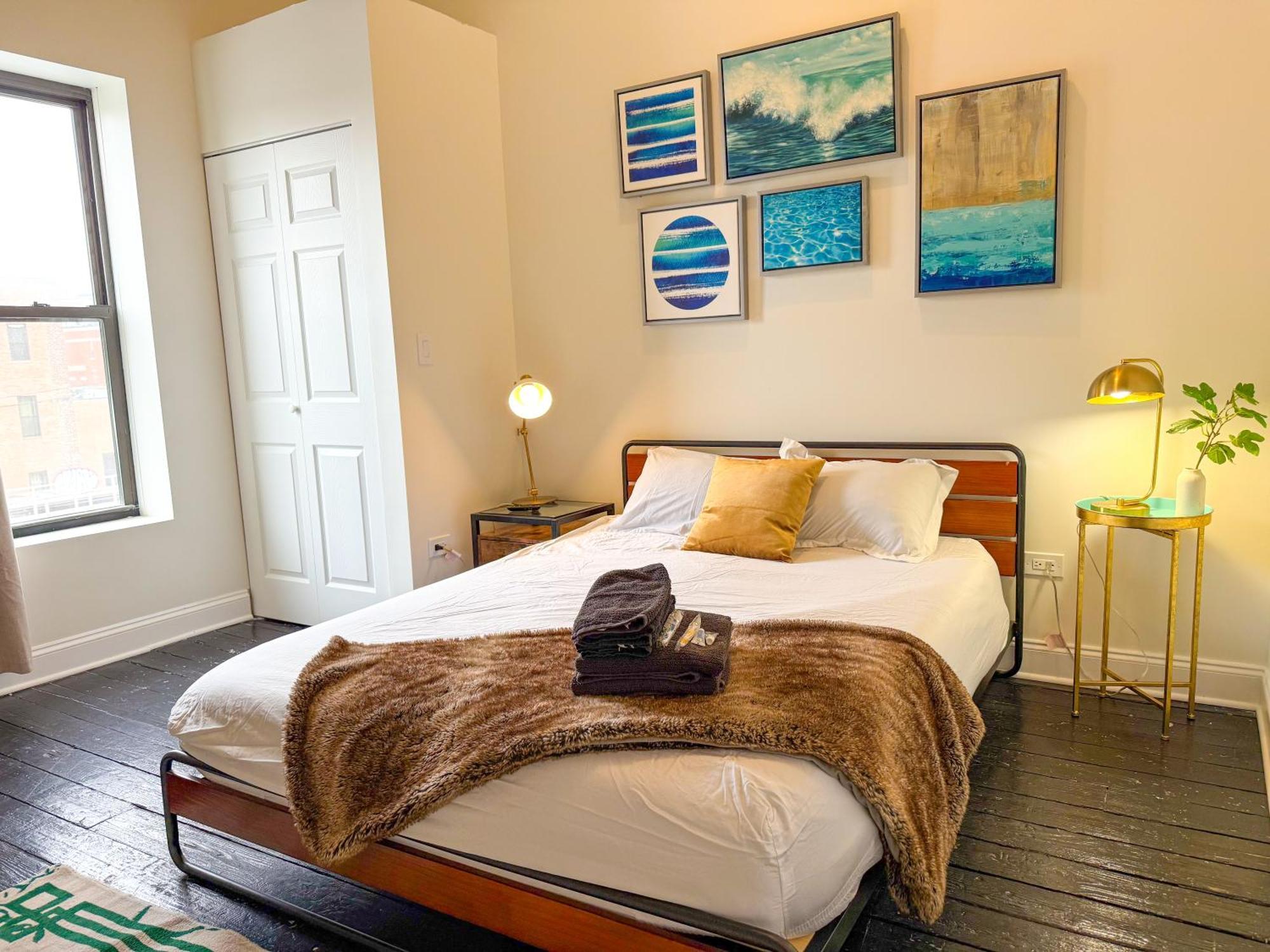 Luxury 5br South Loop With Pool Table And Optional Parking Near Mccormick Place, Field Museum And Soldier Field Chicago